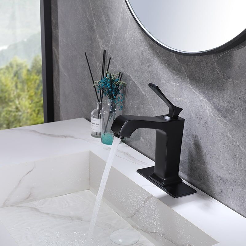 High-Quality Sink Faucets Modern Hot Cold Single Handle Brass Bathroom Mixer Washbasin Basin Faucet High Quality Sink Faucets Modern hot cold single handle brass bathroom mixer washbasin basin faucet 11 High-Quality Sink Faucets Modern Hot Cold Single Handle Brass Bathroom Mixer Washbasin Basin Faucet - الصورة 3