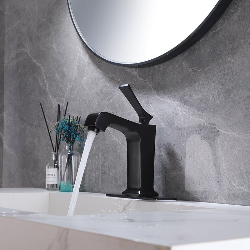 High-Quality Sink Faucets Modern Hot Cold Single Handle Brass Bathroom Mixer Washbasin Basin Faucet High Quality Sink Faucets Modern hot cold single handle brass bathroom mixer washbasin basin faucet 9 High-Quality Sink Faucets Modern Hot Cold Single Handle Brass Bathroom Mixer Washbasin Basin Faucet - الصورة 2