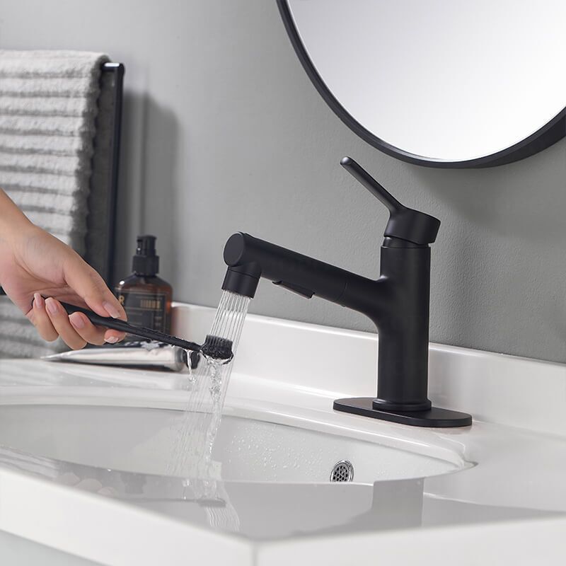 China Faucet Factory Wholesale USA Sell Well Brass Bathroom Sink Faucet With Pull Out Sprayer basin faucet mixer hot cold hot cold water brass basin tap