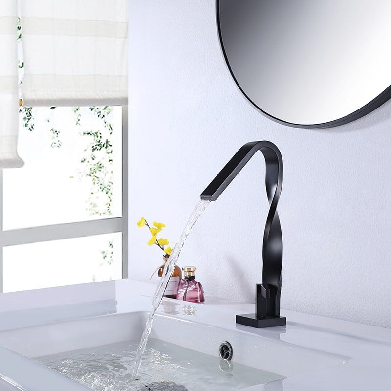 Wholesale Sanitary Ware Faucet Brass Distorted Waterfall Sink Faucets wholesale sanitary ware Faucet Brass Distorted Waterfall Basin Faucet 6 Wholesale Sanitary Ware Faucet Brass Distorted Waterfall Sink Faucets - الصورة 2